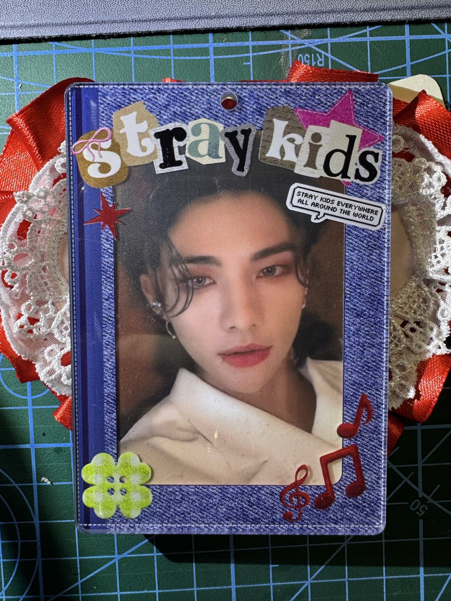 hyunenics's tweet photo. actual picture of pocahol sample (pc not included 👁️👅👁️) https://t.co/xq8DHXxFZk