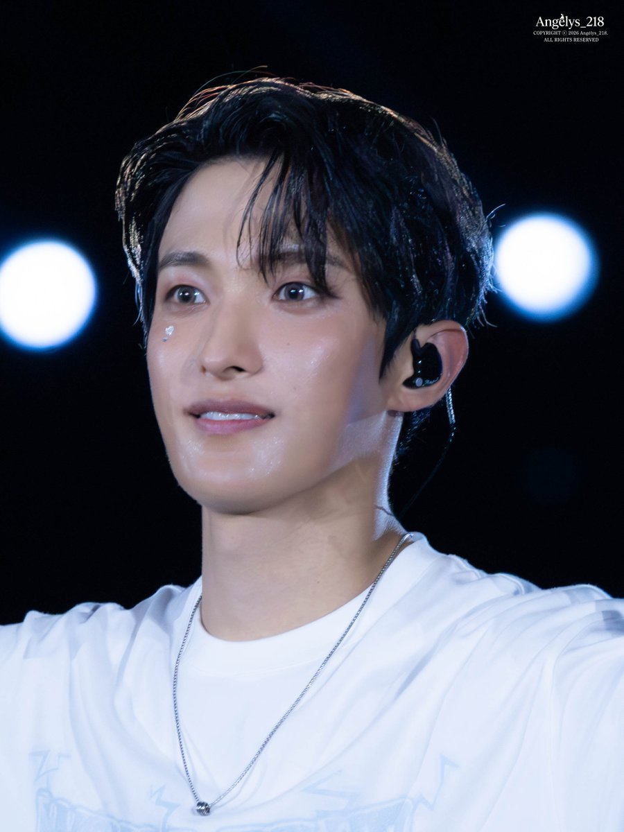 𝐀𝐧𝐠𝐞́𝐥𝐲𝐬_𝟐𝟏𝟖 tweet media