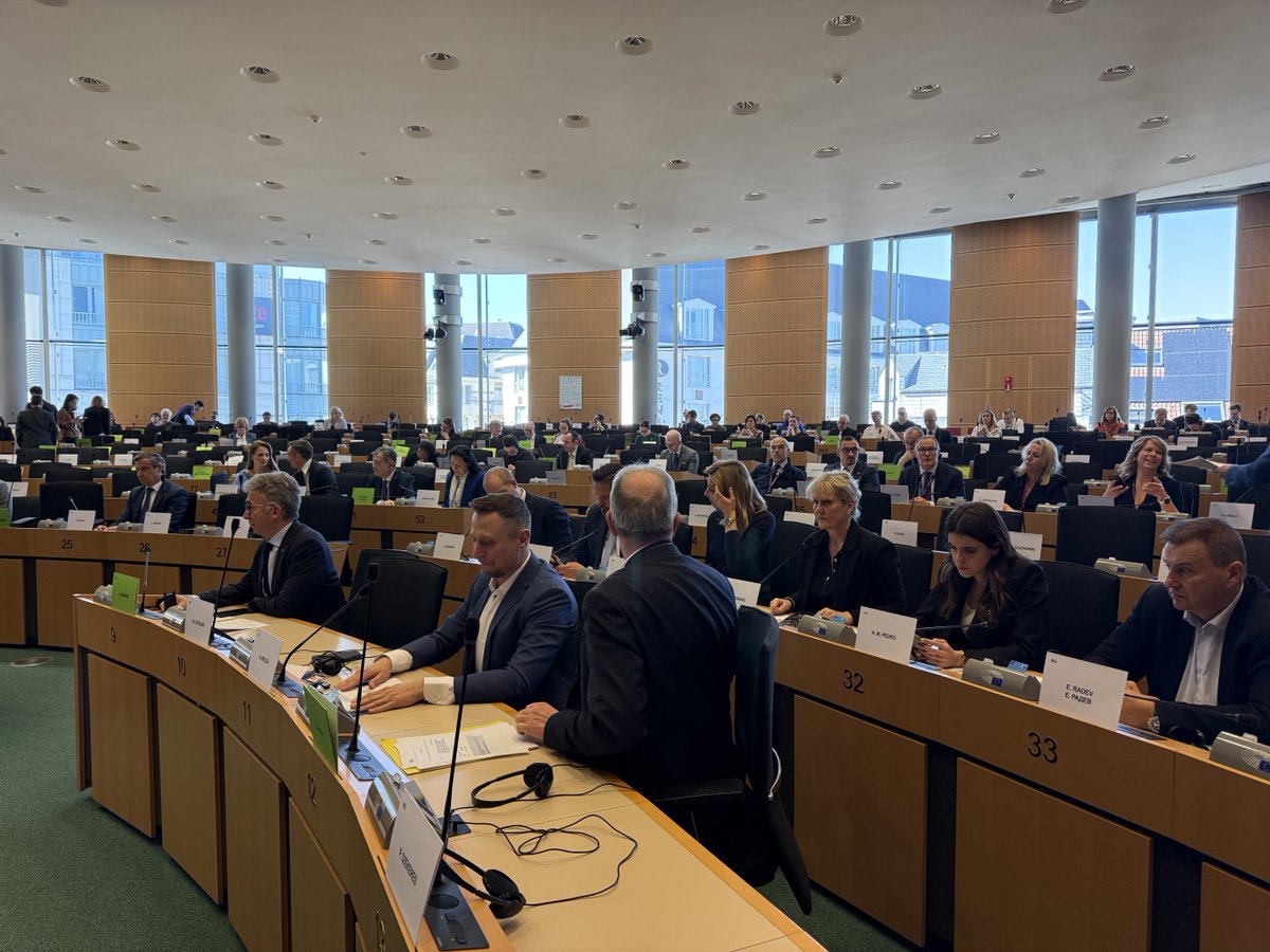 Nadine Morano tweet media