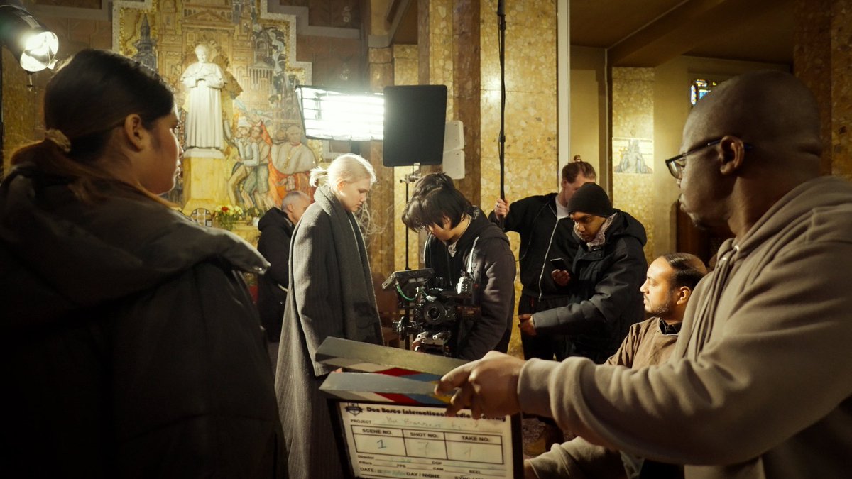 DBIMA_EU's tweet image. Behind the scenes of our Directing class, filmed in a church — a location that added depth, atmosphere, and meaning to every frame. 🎬

At DBIMA, we don’t just teach cinema — we practice it.

Under the guidance of @pierre.filmon 

#dbima #DirectingClass #BehindTheScenes