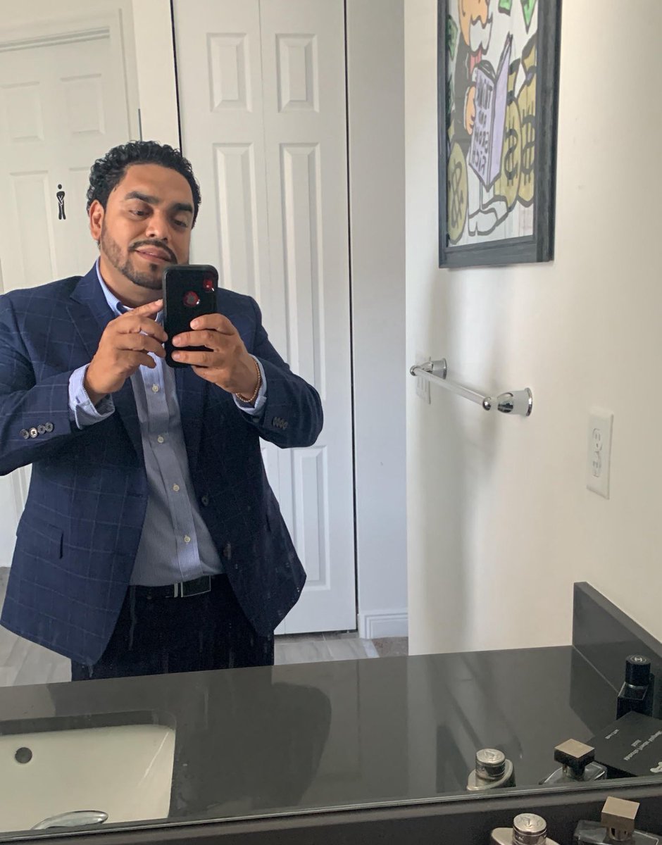 🧪𝓛𝓔𝓖 𝓤𝓟 tweet media