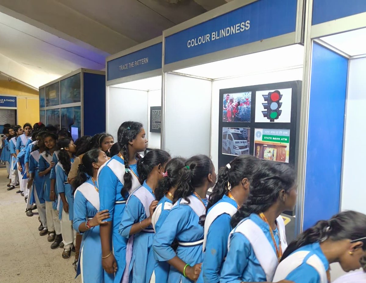 ncsmgoi's tweet photo. ๐ฌโจ Curiosity in motion at Dhenkanal!
At @FunScienceDkl, a unit of @ncsmgoi, @MinOfCultureGoI, the day buzzed with interactive science experiences and joyful discovery.
#STEMExploration #ScienceForAll #NCSM https://t.co/p3CSvvwTdn