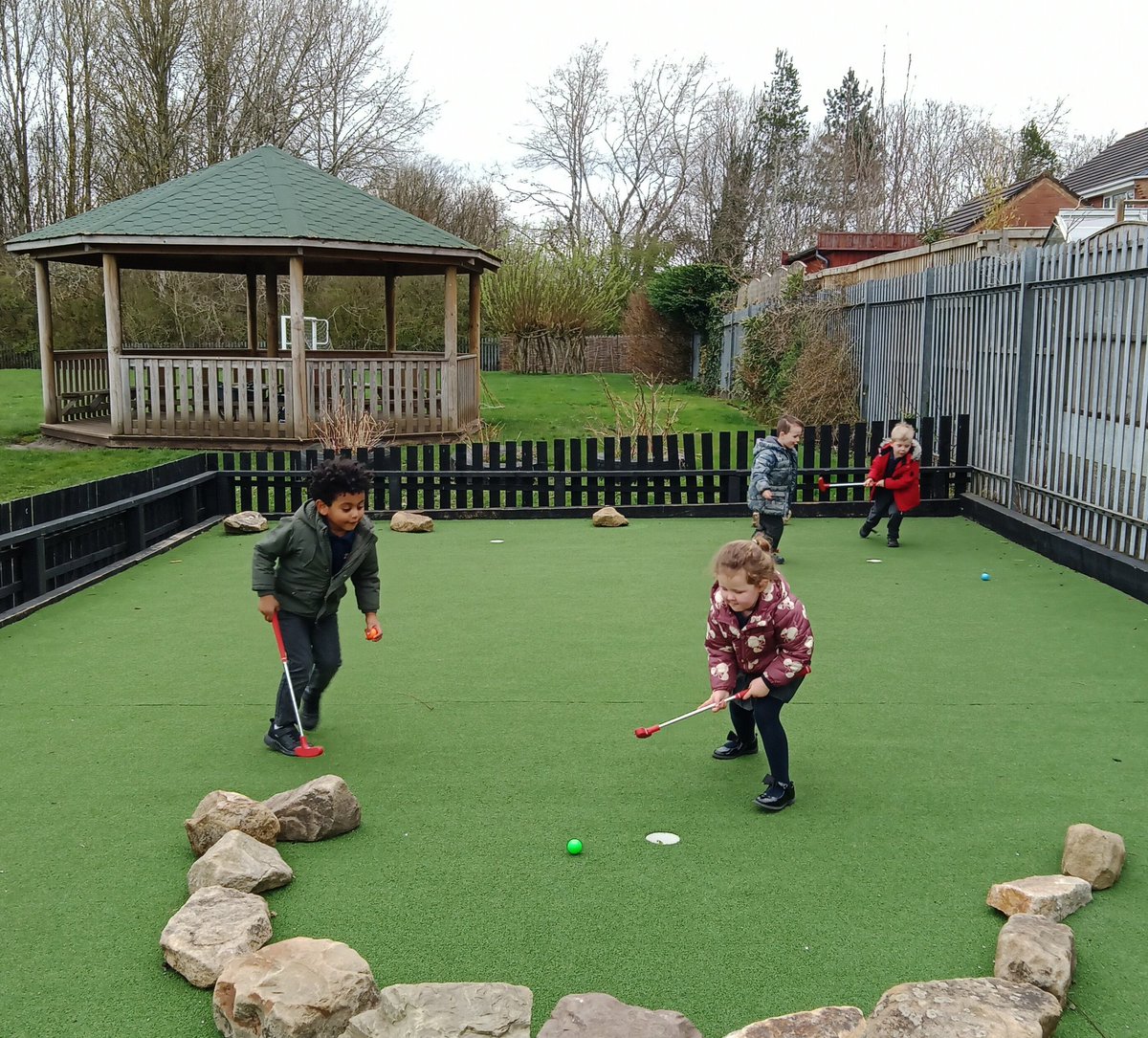 Mrs Davies tweet media