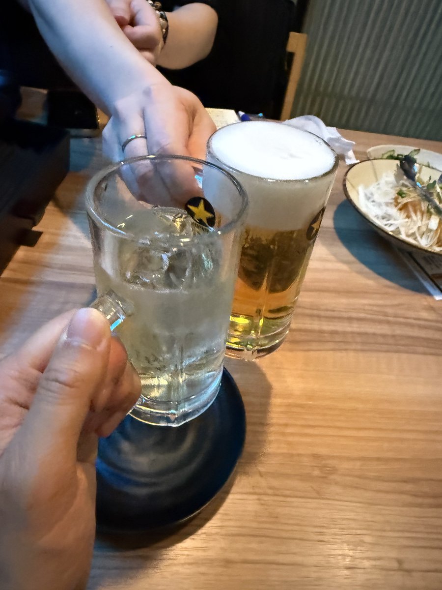 「自分のセクシャリティについての話を聞いてほしい」という依頼。物心ついたときから自分は女だと思って生きていたが、小学校に入りクラスでおかまおかまといじめられるようになって初めて「ああ、自分は女じゃないんだ」と気付いたという依頼者。いわゆるLGBTのどれかにぴったり当てはまるわけでもな