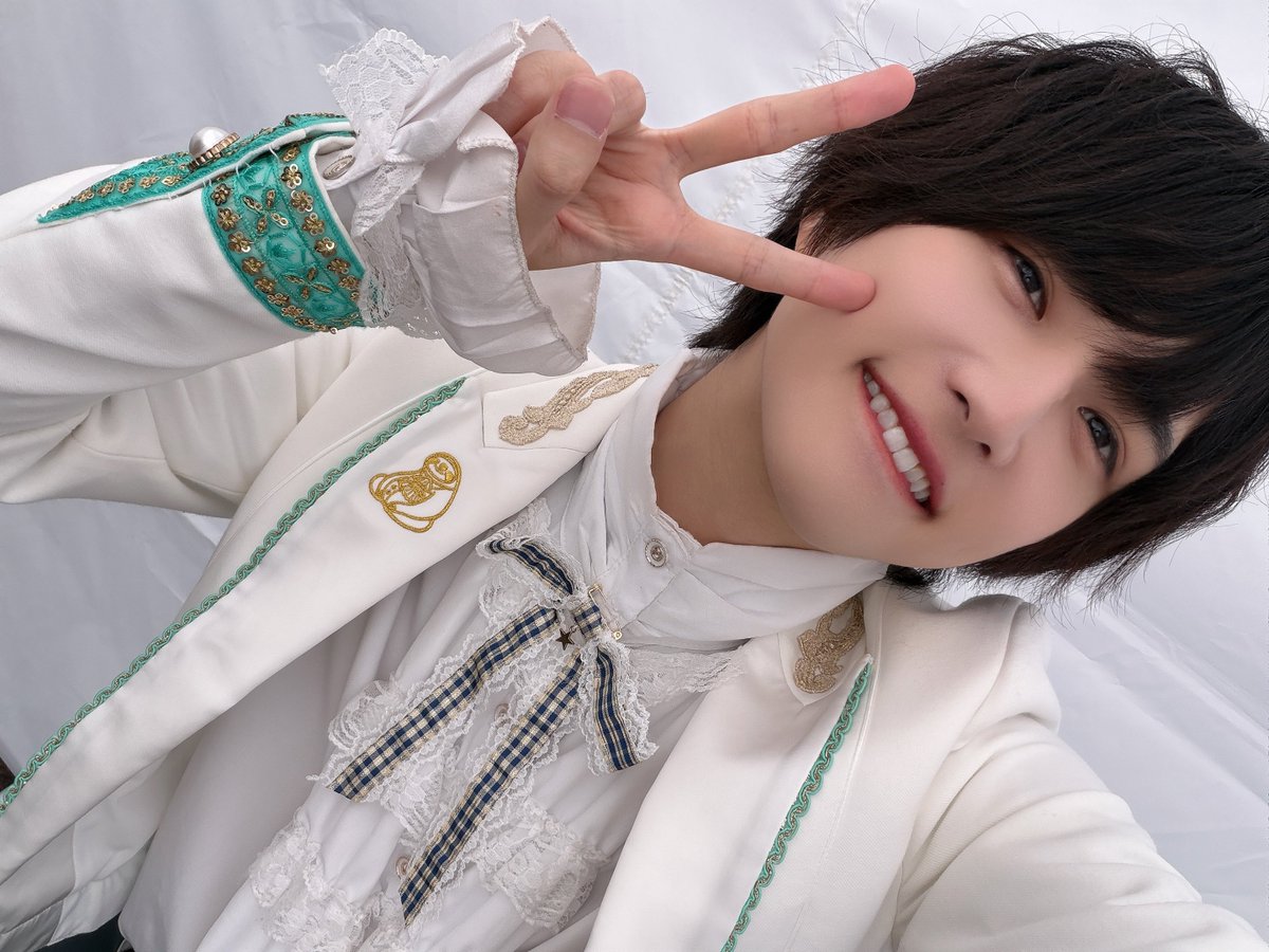 ✨㊗️✨ 1st Single 「Beautiful World~ウツクシキボクラノセカイ