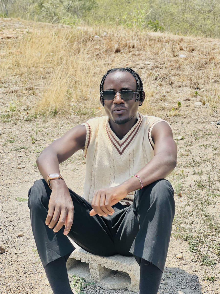 jolowrighthere's tweet photo. Get ready to groove! Jolow’s new music is just around the corner, and it’s gonna be 🔥
Stay tuned https://t.co/jDSK1qTENZ
