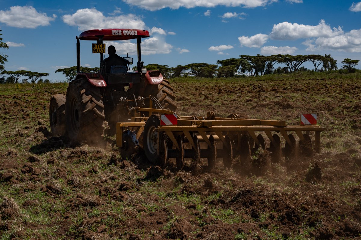 Hello Tractor tweet media