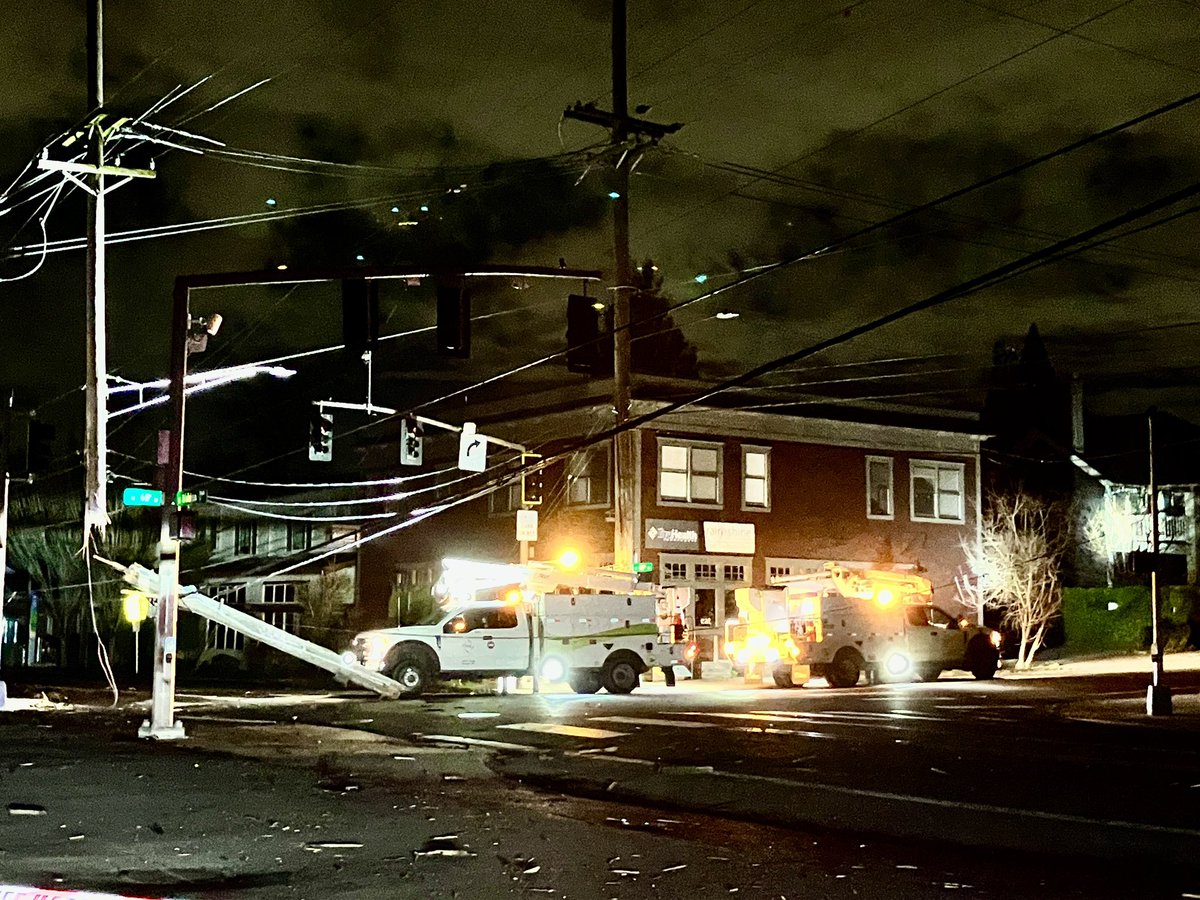 Mike Warner tweet media