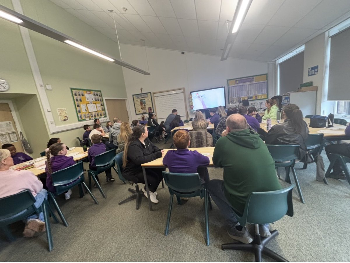 Mrs Deafley P6B tweet media