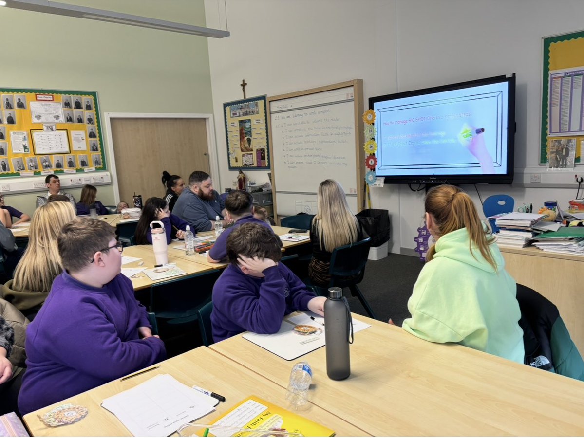 Mrs Deafley P6B tweet media