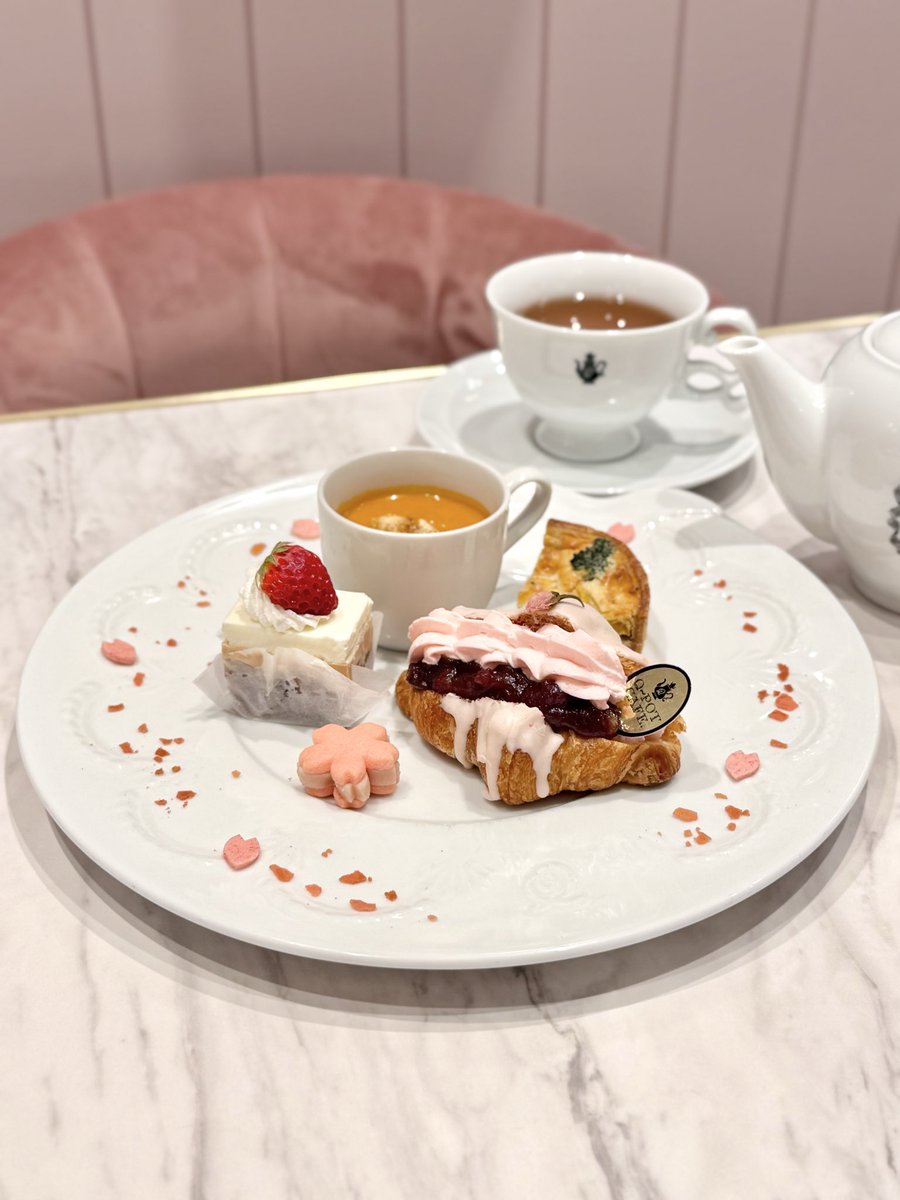 Q-pot CAFE. tweet media