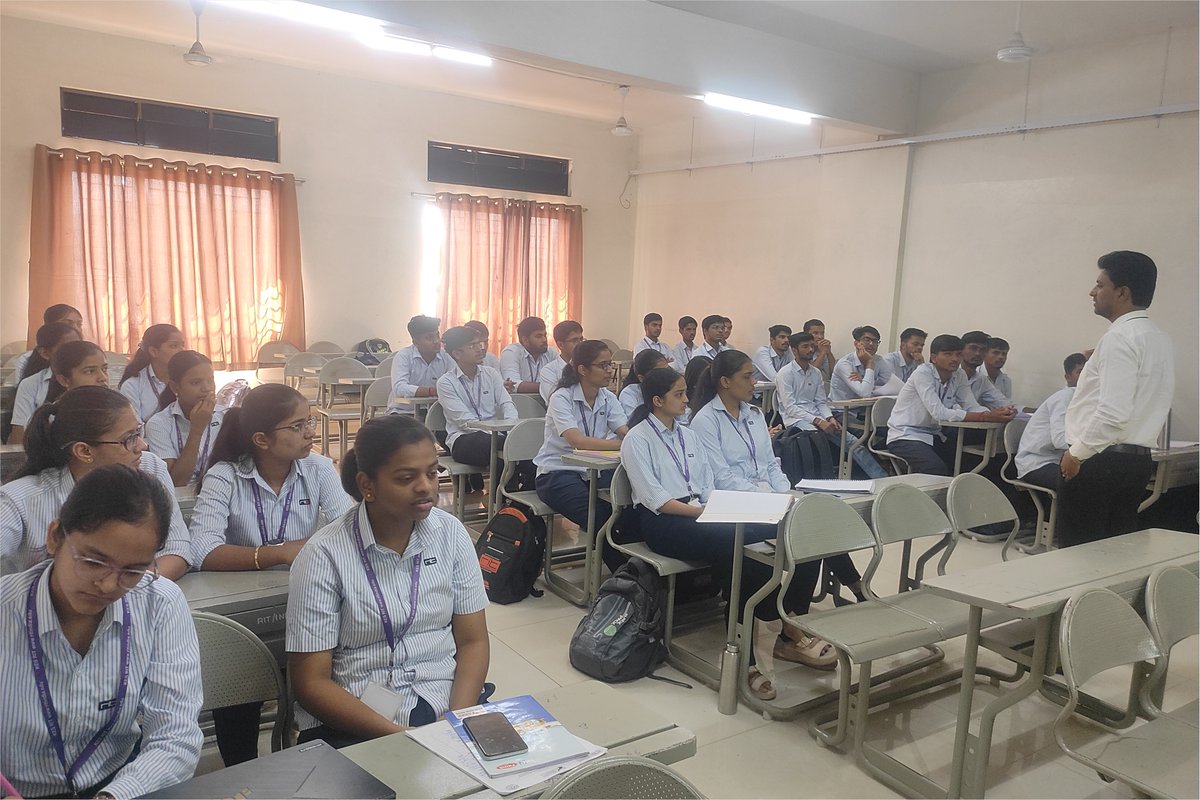 ritindia1983's tweet photo. The Department of Computer Science &amp; Engineering, RIT, Rajaramnagar successfully organized a Two-Day Hands-on Workshop on “Machine Learning with a Multi-modal Approach” on 11–12 March 2026 at CR-32, New Building, RIT Rajaramnagar.
#MachineLearning #MultimodalAI #HandsOnWorkshop https://t.co/6R5lwQjilB