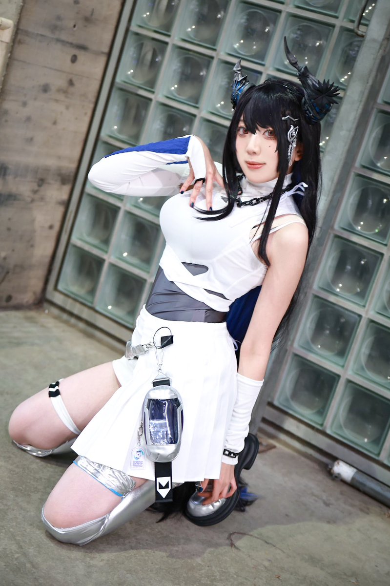 触手。 tweet media