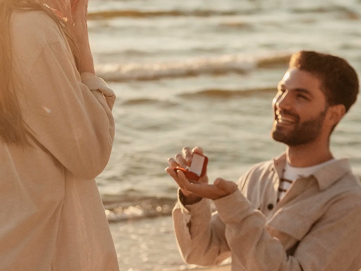 assetsure's tweet photo. Engagement ring trends, If you’re getting engaged in 2026 the choice in front of you is not louder or more theatrical than before.

Click here to learn more: https://t.co/mYnMj7K2f4 https://t.co/zBKvOpTeq8