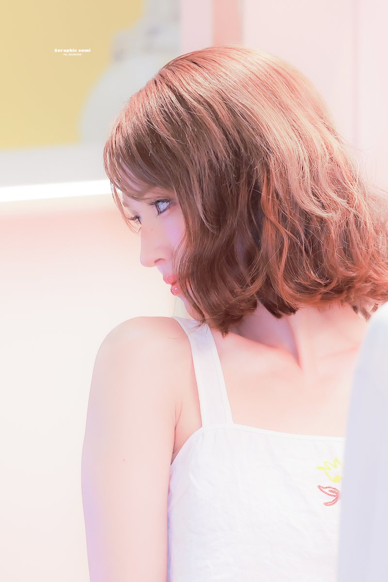 𝐒𝐞𝐫𝐚𝐩𝐡𝐢𝐜 𝐬𝐨𝐦𝐢 tweet media