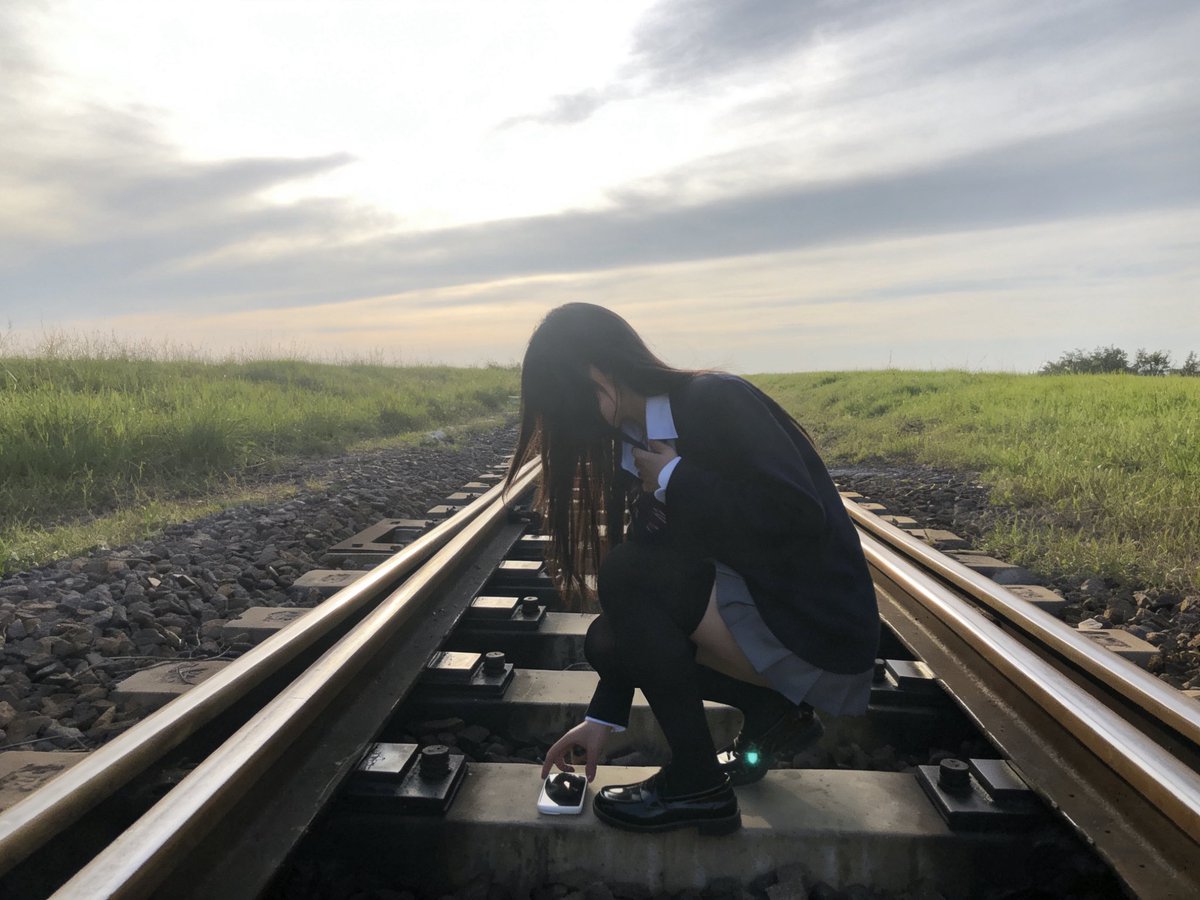 什么都无法解决的世界 tweet media