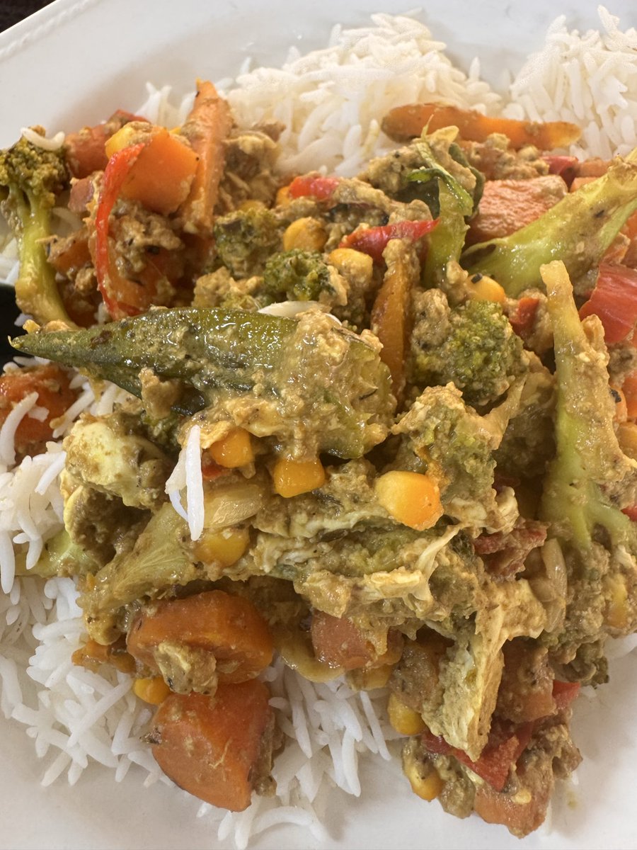 hippeehopee's tweet photo. My friends say I eat weird !

#Foodie https://t.co/9lzabppEhE