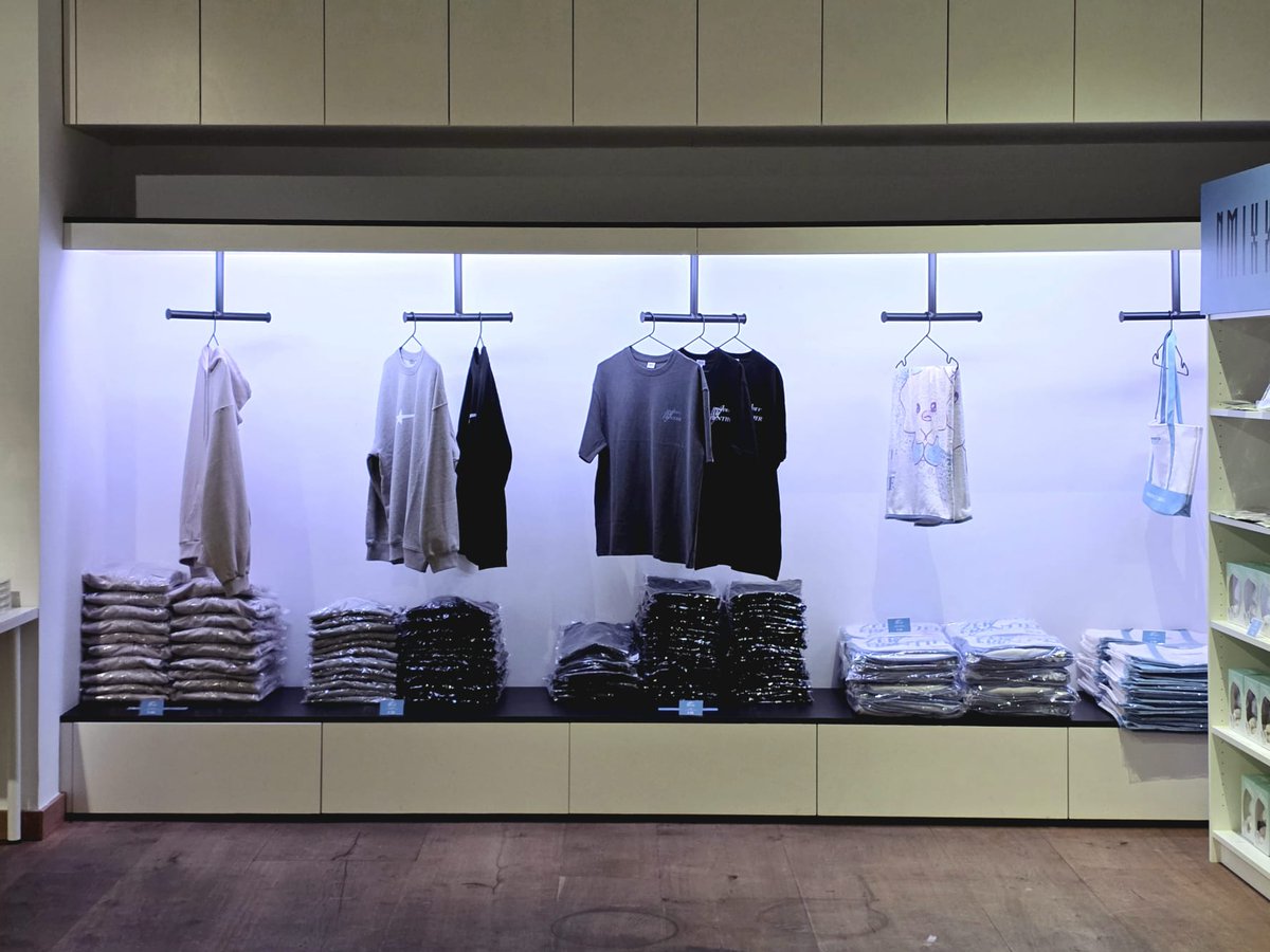 sokollab_uk's tweet photo. NSWER, the moment has arrived! 📢✨

The official NMIXX pop-up store for the ‘Episode 1: Zero Frontier’ tour is NOW OPEN in Amsterdam! 🇳🇱

Get ready to grab exclusive merch and immerse yourself in the world of NMIXX before and after the show.

📅 Open: 18 – 22 March only
📍 Location: 102 Rokin 🫶
#NMIXX #NSWER #ZeroFrontier #NMIXXinAmsterdam #PopUpStore