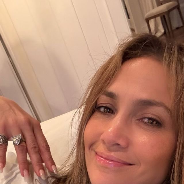 Jennifer_PV11's tweet photo. @VelezS3438 @JLo Hi honey https://t.co/mw4M9jukwU