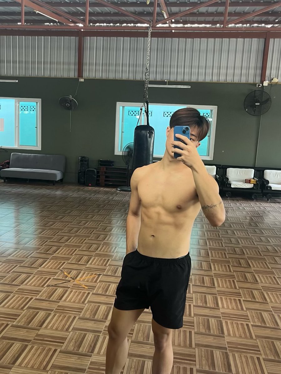 sirisakz tweet media