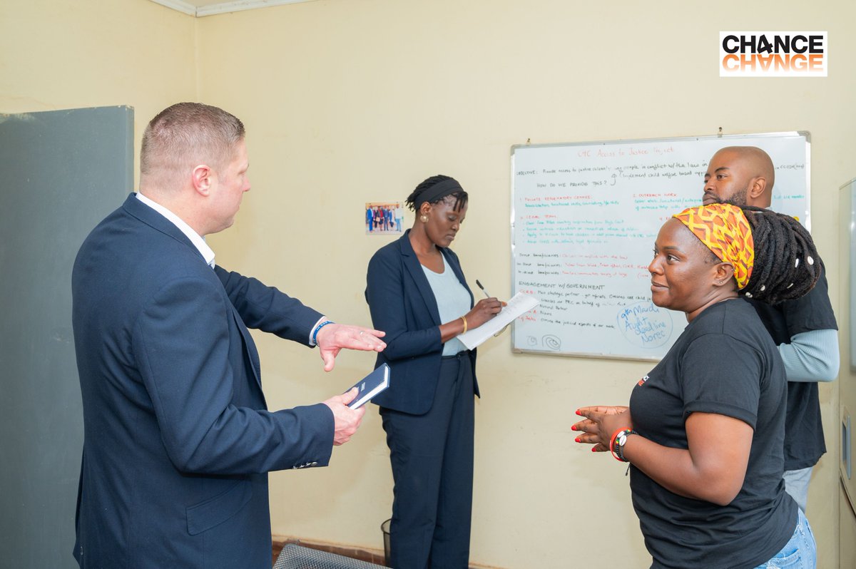 C4CMalawi's tweet photo. We had an exciting moment with our visitors from International Justice Mission (IJM) Steve Miano and Josephine Aparo who came to appreciate the work we do in combating human trafficking and support offered to survivors of violence especially women and girls.

#C4CMalawi #girls https://t.co/wp4Hzd6v8U