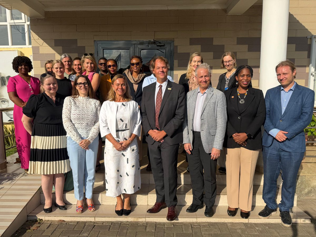 MarkB_Schreiner's tweet photo. Together with #Finland we are advancing rights &amp; choices for all.

Proud to host @Ulkoministerio delegation Helsinki and #Finnish Amb Zitting @UNFPATanzania, with sister agency #UNWomen
 
Partnerships transforming lives of women, girls and young people in #Tanzania.

🙏 Kiitos 🇫🇮 https://t.co/reoMQsaJxT