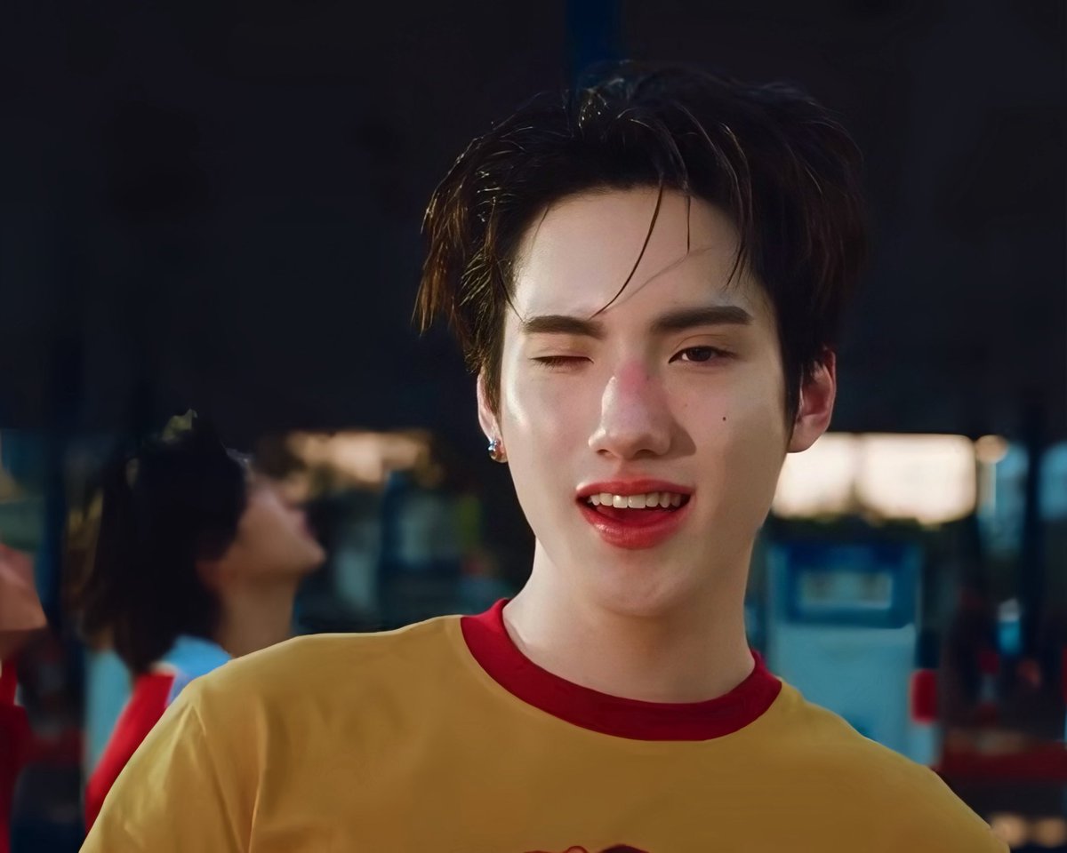 Bibabiiiii's tweet photo. รักเฮีย 🤘🏻😉

#PHUTATCHAI #BUS_คับเฮีย
#BUS_คับเฮีย_MV https://t.co/UloZZU1z3l