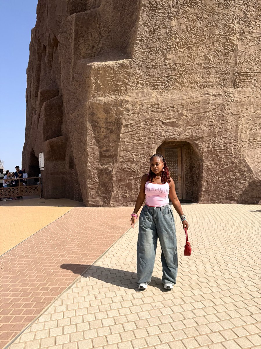 virtuousii's tweet photo. Exploring Senegal with my babe 🤭 https://t.co/z8bouhPj4B
