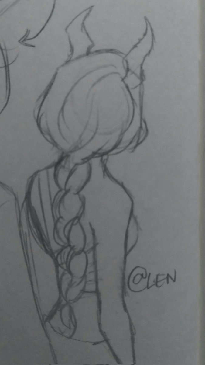 𝕃𝔼ℕ tweet media