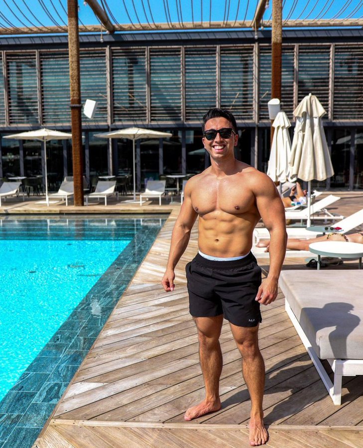 Oliver Anwar tweet media