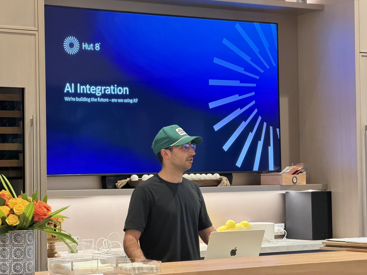 Asher Genoot tweet media