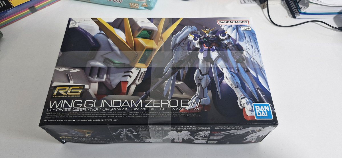 NAlhweitti's tweet image. A little something came in the mail today. Popping my gunpla cherry this eid!!
😍😍😍😍
#wingzero #GundamWing #Gunpla