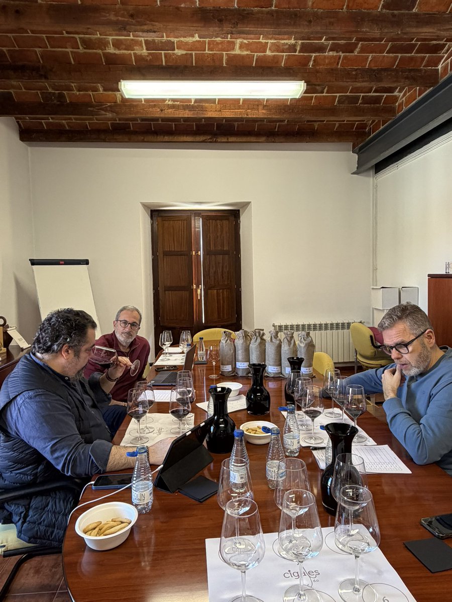 D.O. Cigales tweet media