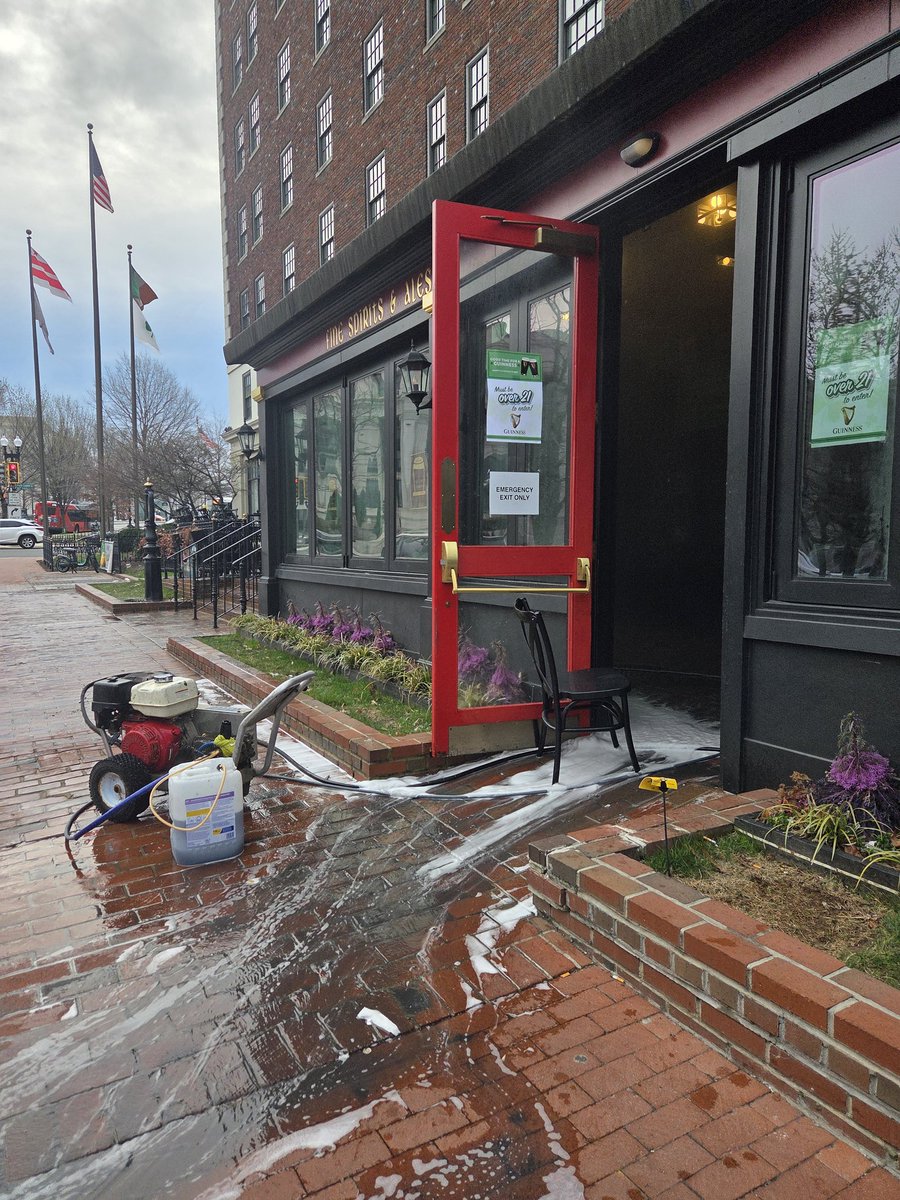 Tom Porter tweet media