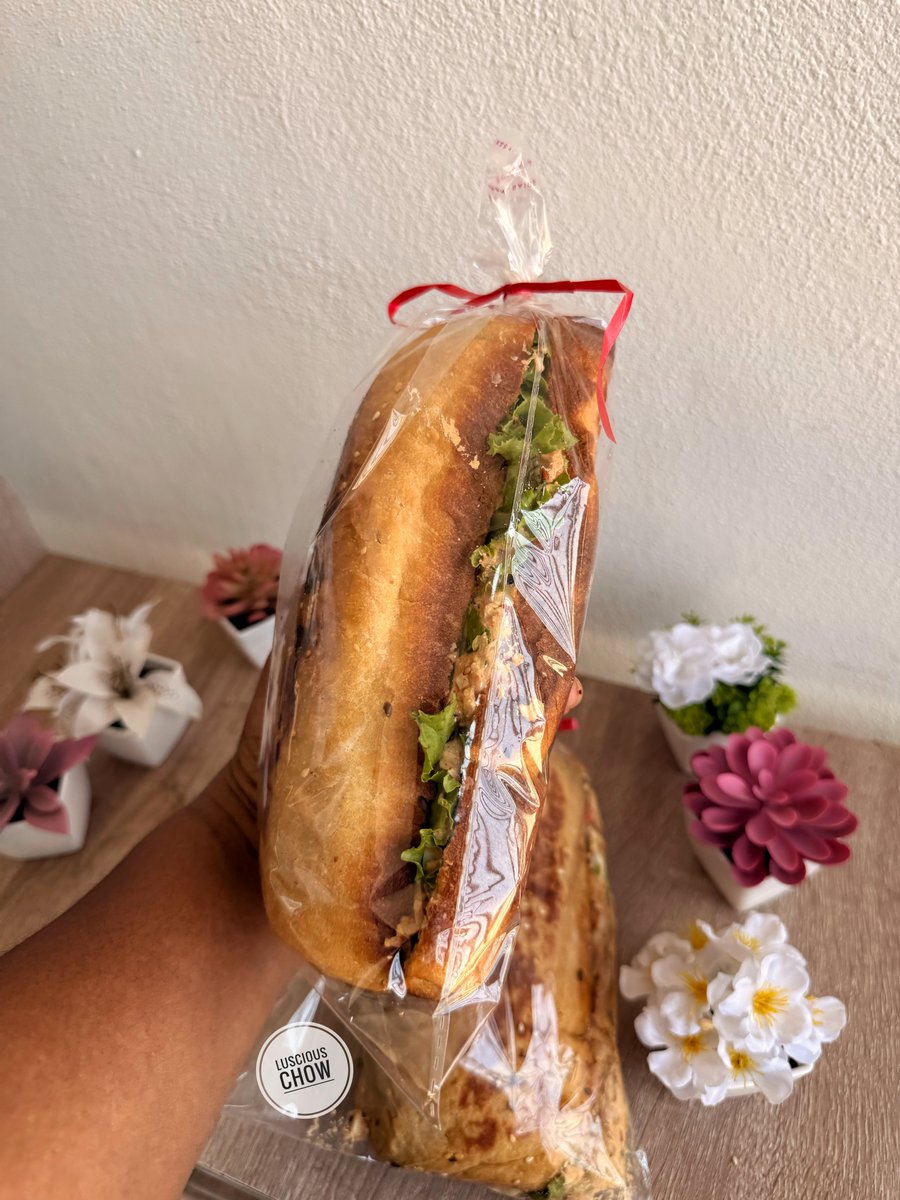 Recreated this high protein egg sandwich made with high-fiber homemade whole wheat bread for two customers who are also on a fitness journey and trying to eat healthy. 

It came out even better and tastier. Too clean!! 😁😁