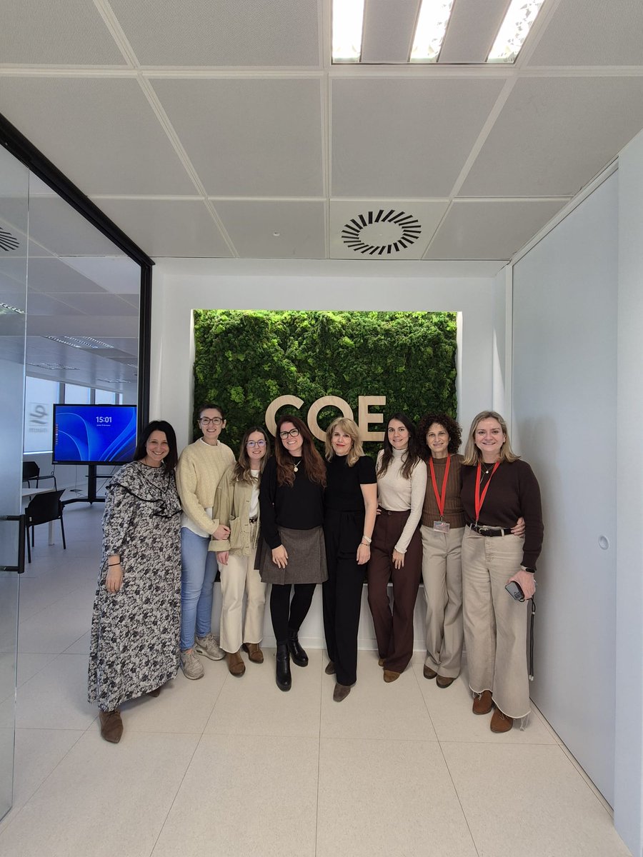 SCEmpleo's tweet image. Impulsando el futuro de la orientación 🇮🇨🤝
El equipo de #COECanarias visita al #COEAragón: una jornada para compartir estrategias, sumar talento y fortalecer nuestra red. ¡Gracias @Inaempleo por la acogida! Juntas innovamos en el empleo.
#SCE #RedCOE #Emprendimiento #orientación