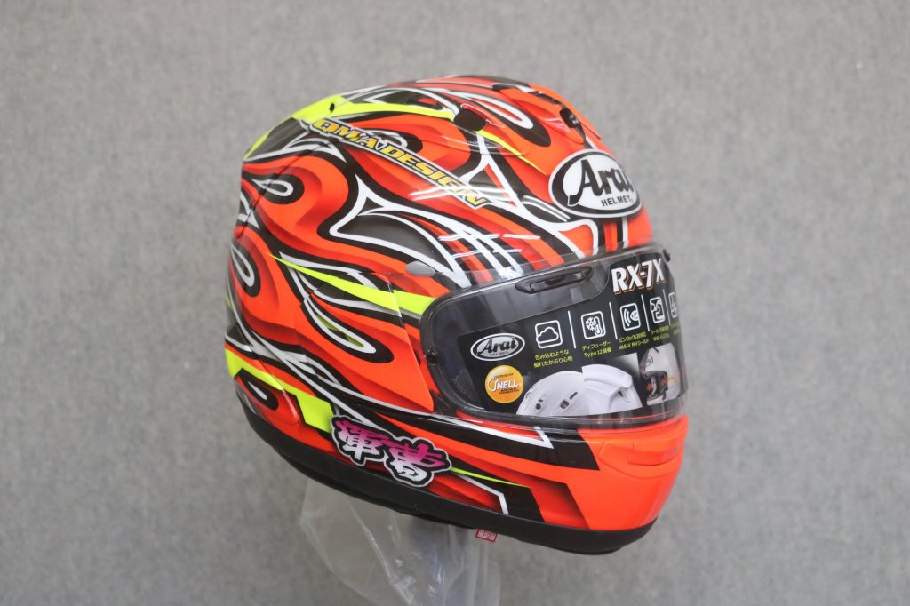 husky634's tweet photo. #オーナーとヘルメットの画像を無言で貼ってね見た人もやってねお願い

#qmadesign 
#arai
QMAデザインは世界一カッコいい！ https://t.co/wqo2N7Kboa