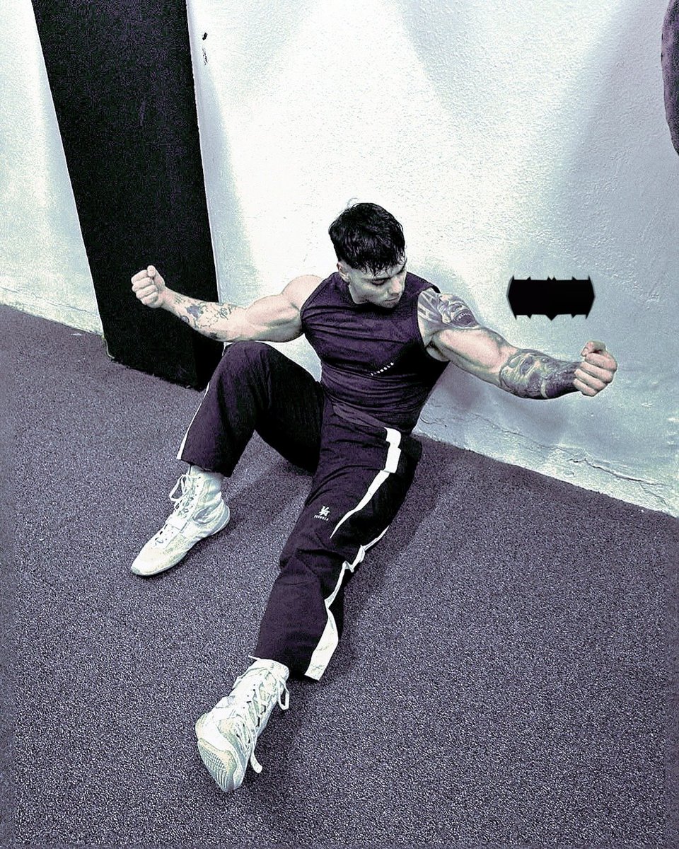 𝐀𝐁𝐒𝐎𝐋𝐔𝐓𝐄 𝐌𝐎𝐍𝐒𝐓𝐄𝐑 tweet media