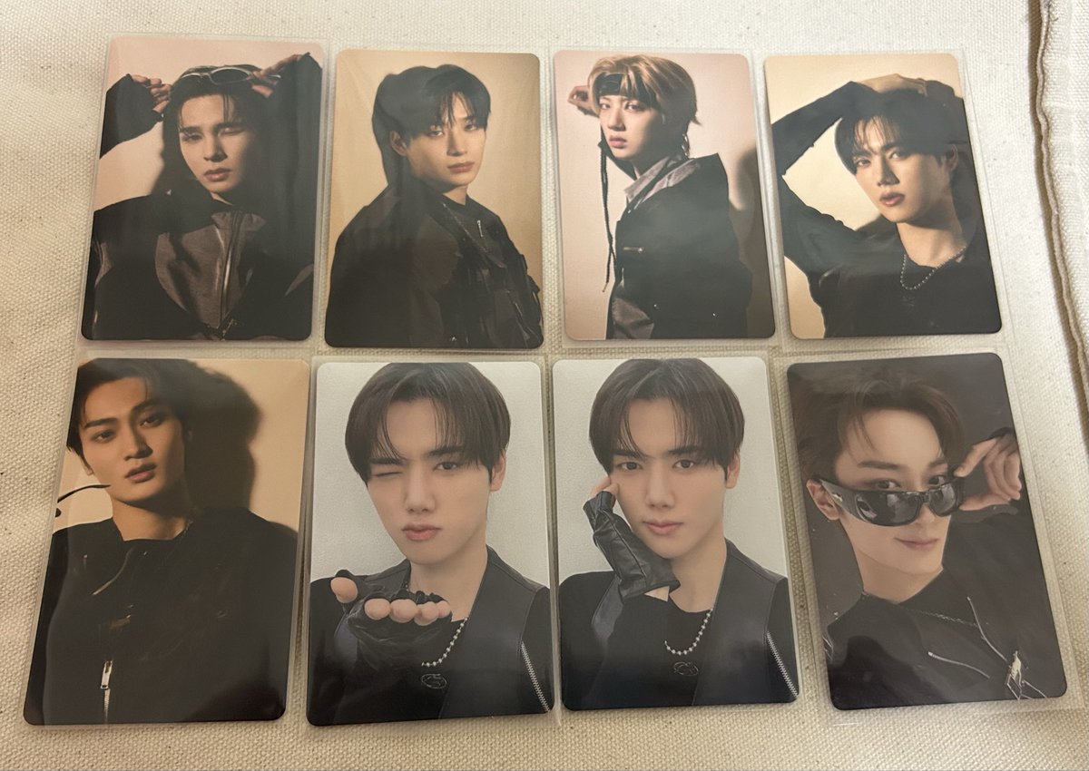 CRAVITY BLAST OUT ハイタ トレカ 特典 交換

【譲】
・渋谷タワレコ特典▶︎セリム、ジョンモ、ウォンジン、ミニ、テヨン
・初回盤▶︎ミニ
・通常盤▶︎ミニ、テヨン

【求】初回盤アレン×1、ハイタ券アレン∞、買取

東京会場にて当日手渡し🤲
異種交換になりますが、お声掛けお待ちしております🙇🏻‍♀️