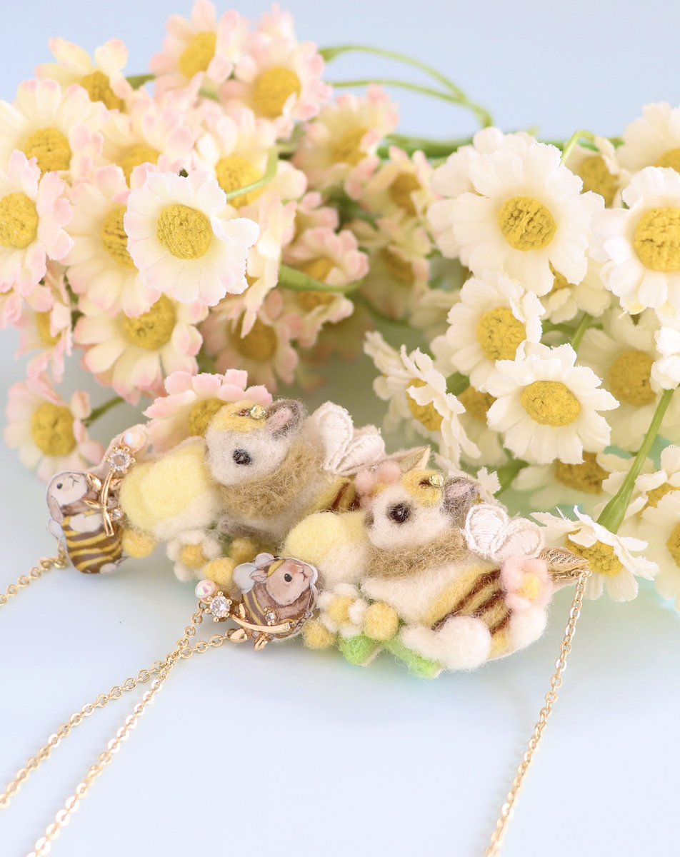 coco_mirumiru's tweet photo. ﾊﾟﾀﾊﾟﾀﾊﾟﾀ〜♪*
🐇🐝🐇🐝

𓂃 ⚮̈ .゜

#mofupecot
#コラボ https://t.co/uv7Y10YRCx