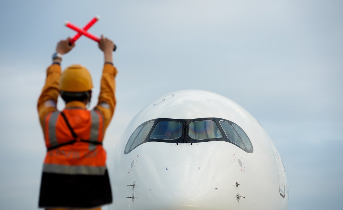 starluxjapan's tweet image. #A350_1000 B-58552 デリバリー！
初号機と同じ“1000”塗装をまとった2号機が、台北に到着しました🛬

今回のデリバリーに先駆け #STARLUX の同型機として初の空撮ミッションを実施。迫力の姿は starlux.link/8ud23u よりご覧ください✨