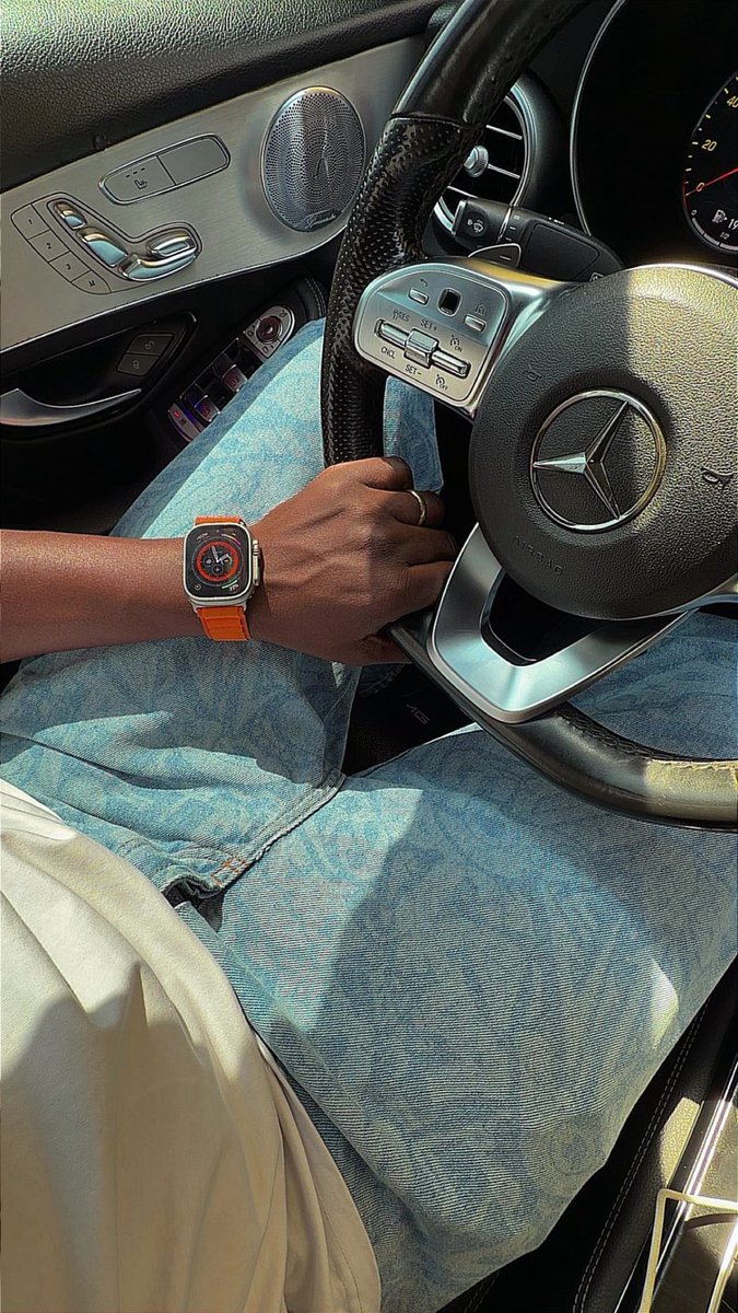 NaijaEverything 🤴🏽 tweet media