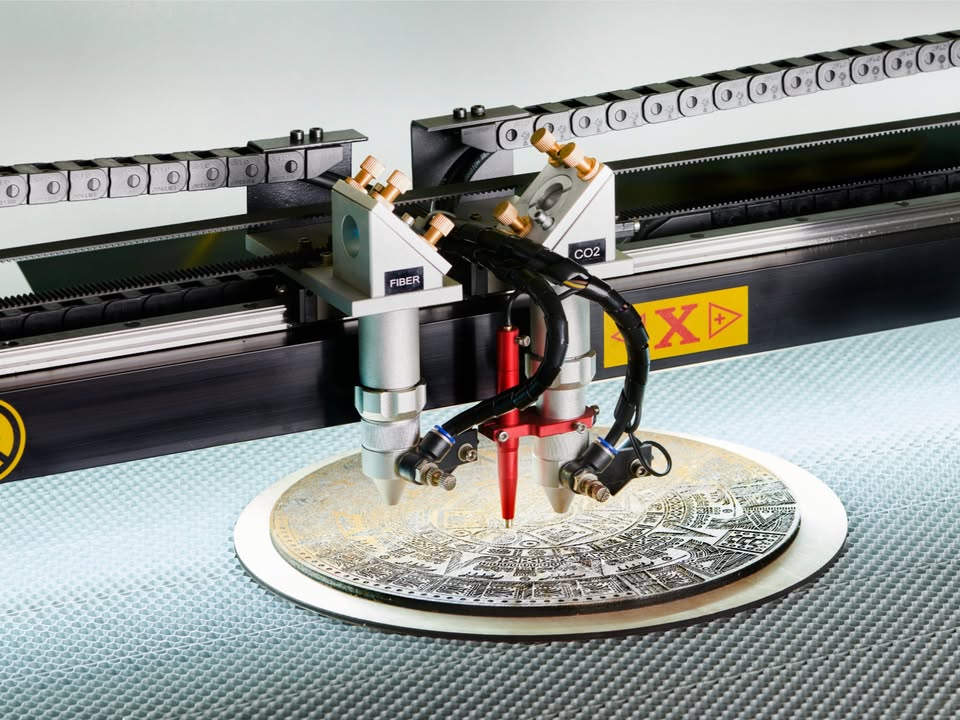 Thinklaser's tweet image. The Lightblade can come in a dual source configuration with CO2 and fibre laser sources giving the ability to cut and mark non-metallic materials as well as marking metallic ones.  
thinklaser.com/laser-systems/… 

#LightBlade #LaserMachine #DualSource #ThinkLaser