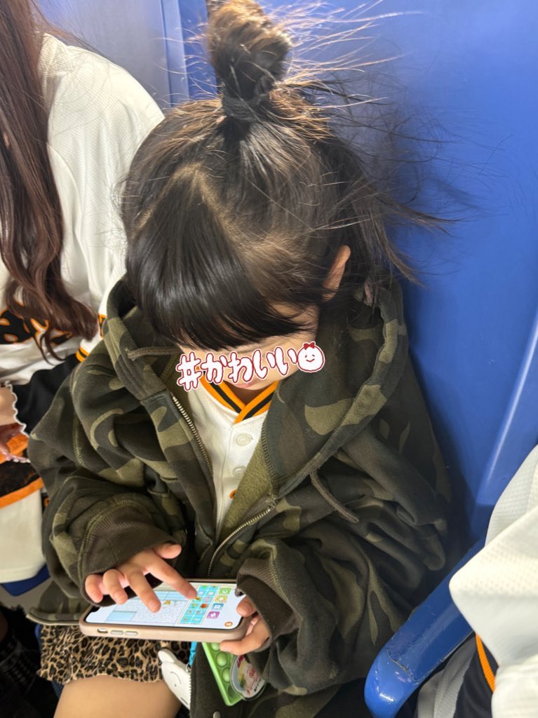 らら tweet media