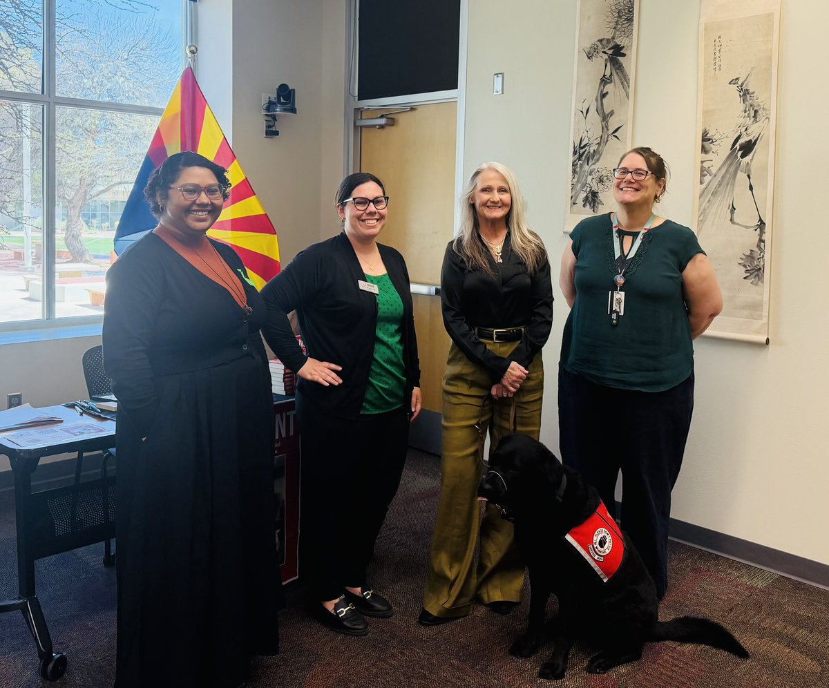 Sampson the Service Dog tweet media