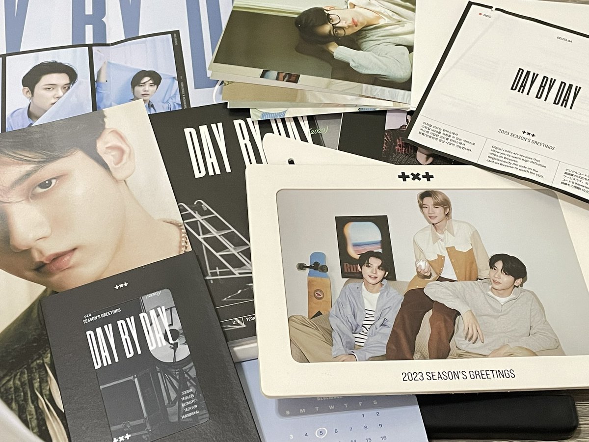Toorecc's tweet photo. 💌 #RT | พร้อมส่ง

♡ Season’s Greetings TXT 2023
♡ ได้ของทั้งหมดตามภาพ
♡ ราคา 469฿
♡ ค่าส่ง 40฿

สนใจ/สอบถามเพิ่มเติม DM

#ตลาดนัดทีเร้ก #ตลาดนัดtxt #แผงลอยโมอา #การ์ดทีเร้ก #ปล่อยของสะสมทีเร้ก https://t.co/KoTVO8yTFZ