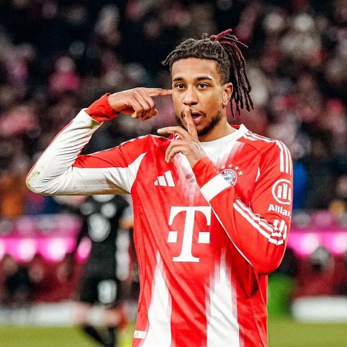 Twilight tweet media