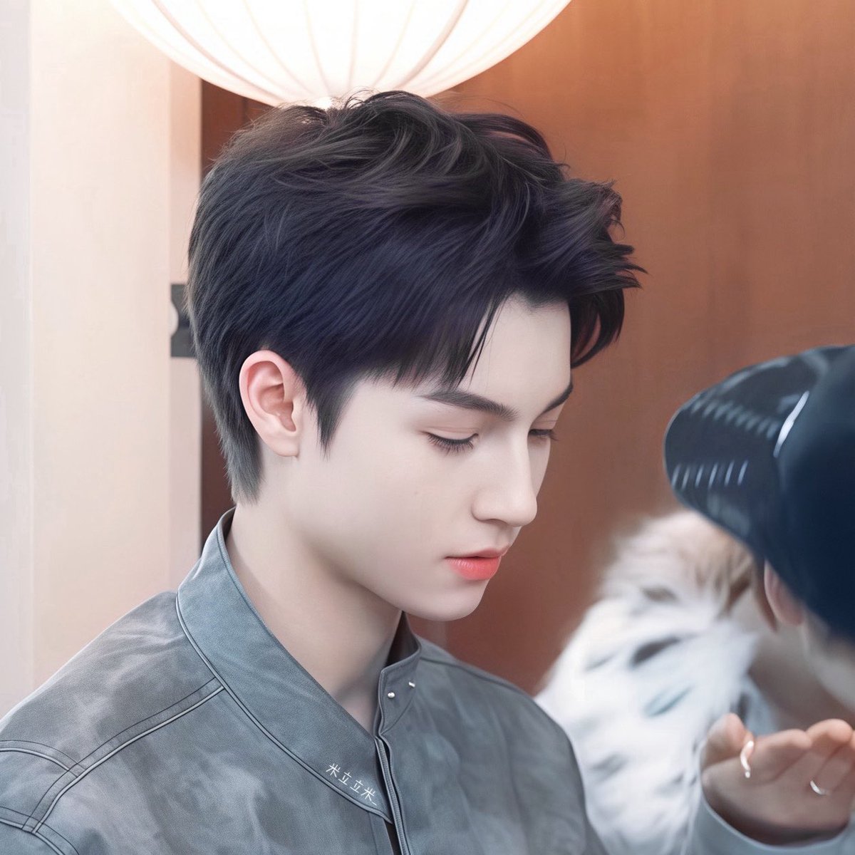 mililimi_'s tweet photo. 260316
😚😚
#charlie #찰리 #charliemullis 
#SMTR25 https://t.co/7YHft3efmV
