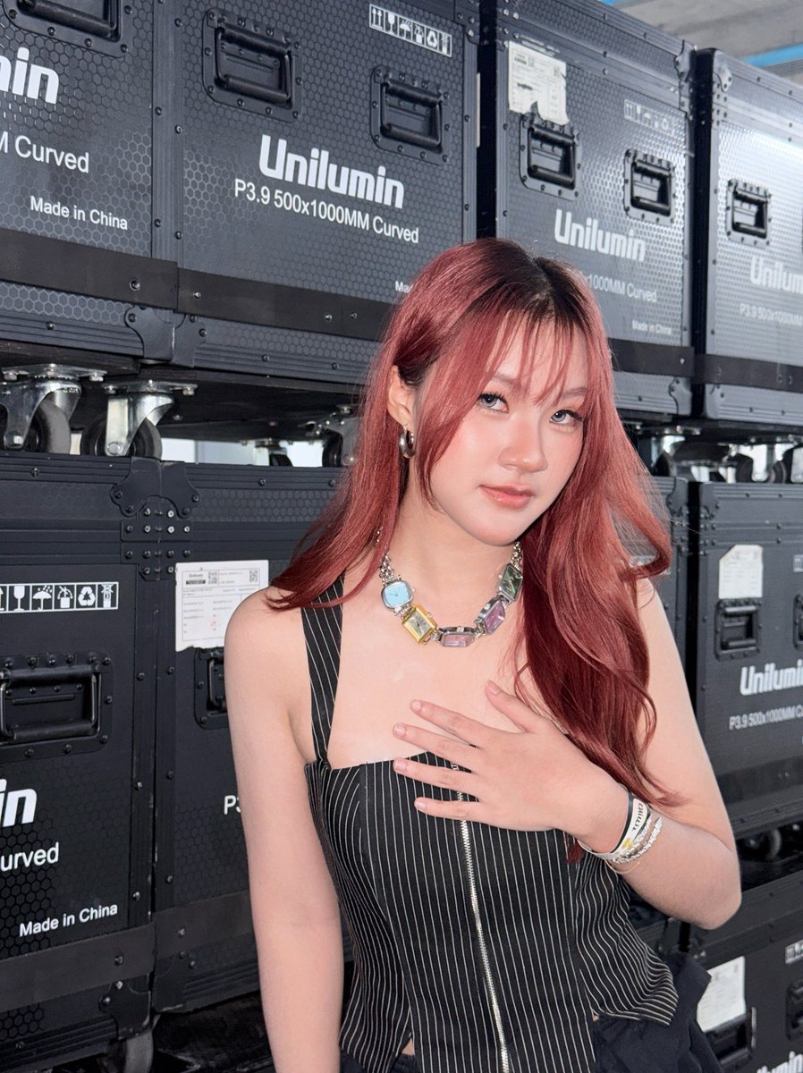 เมกี้โลดอน🦈 tweet media