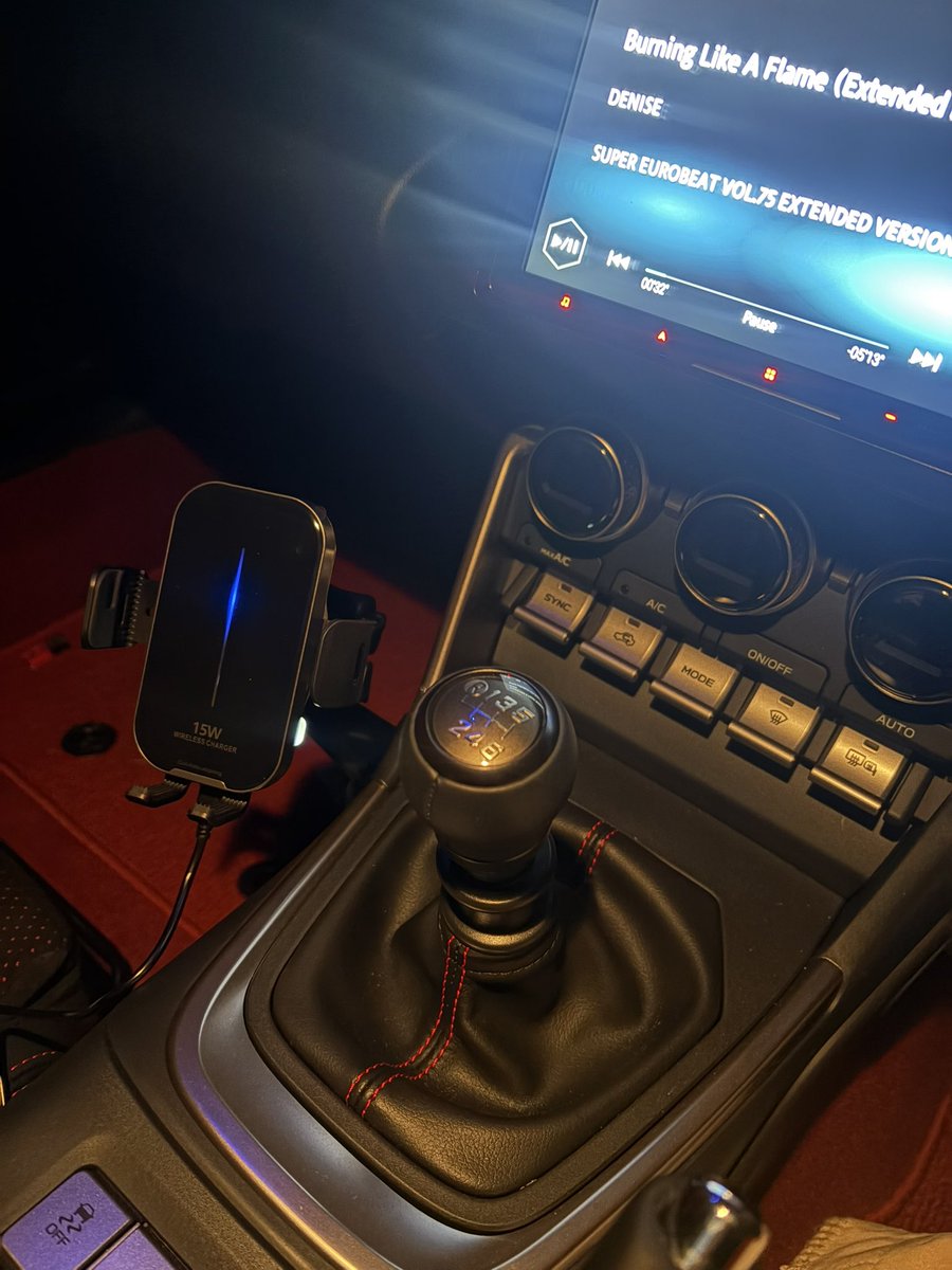 Nafyu's tweet photo. 最近は車ばっかり🚗 https://t.co/YswNzdtU1L